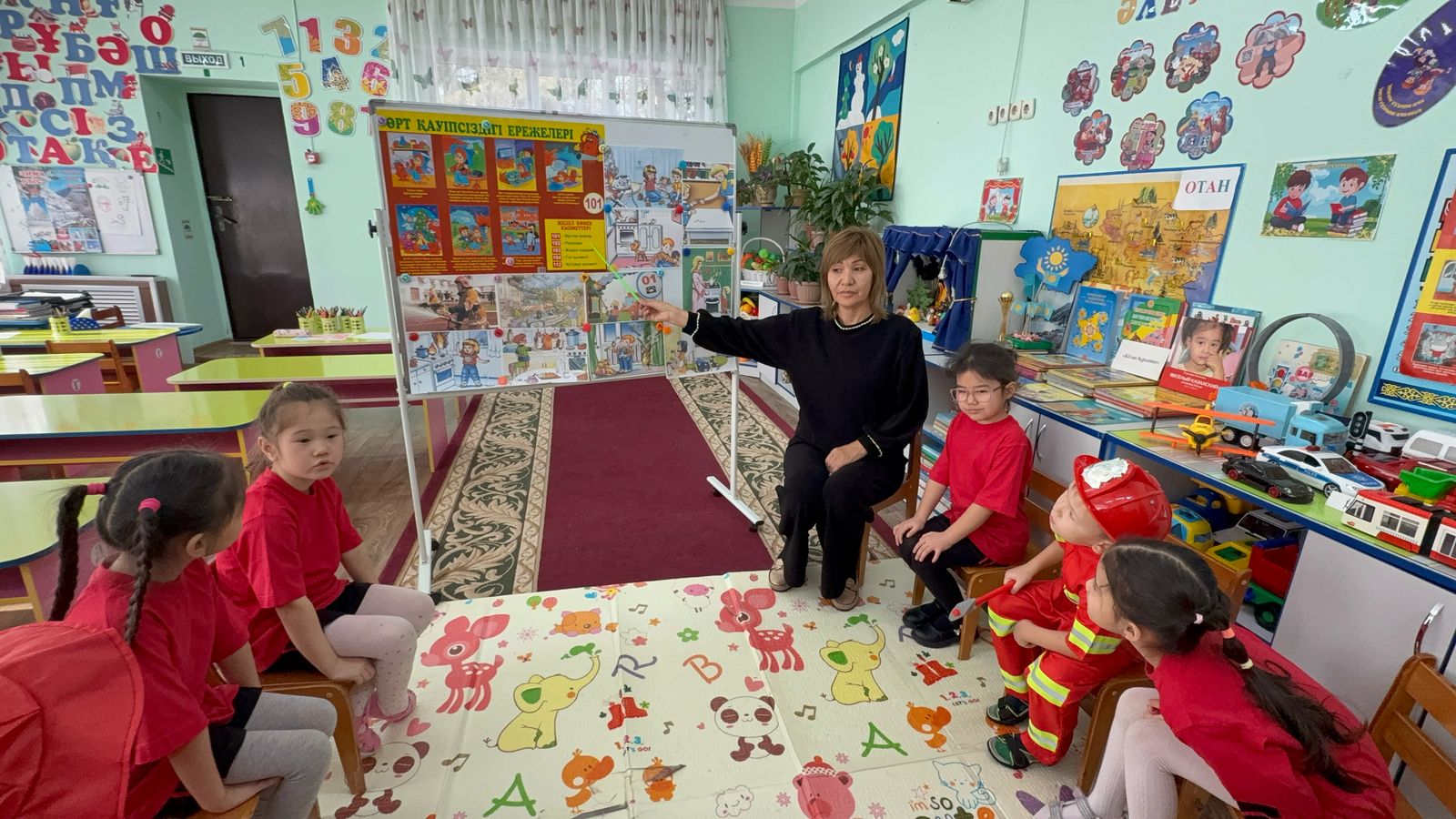 Ұйымдастырылған іс-әрекет. Мектепалды "Ұшқын" тобы Тақырыбы: Өрт тілсіз жау. Тәрбиеші: Тойбазарова М.Р