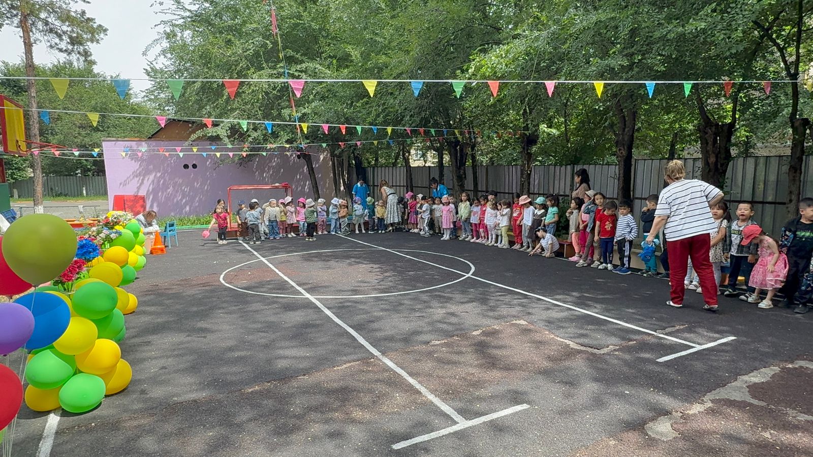 1-мамыр Балаларды қорғау күні!